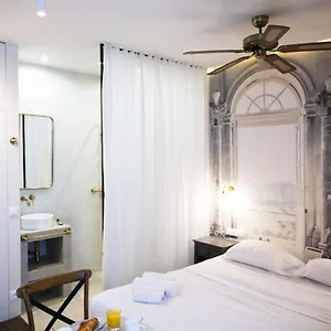 Studio De Charme Ideal Pour Visiter La - 2p , París Francia