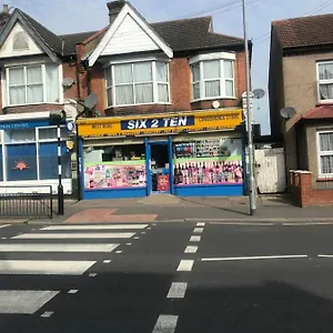 Dream Nest , Southend-on-Sea United Kingdom